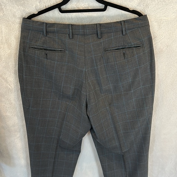 Sanford Bryant 100% Wool Suit (custom) - Picture 11 of 13